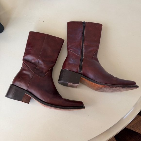 FRYE RUSH BOOTS - Picture 2 of 9